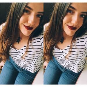 Meet your Posher, Vanessa